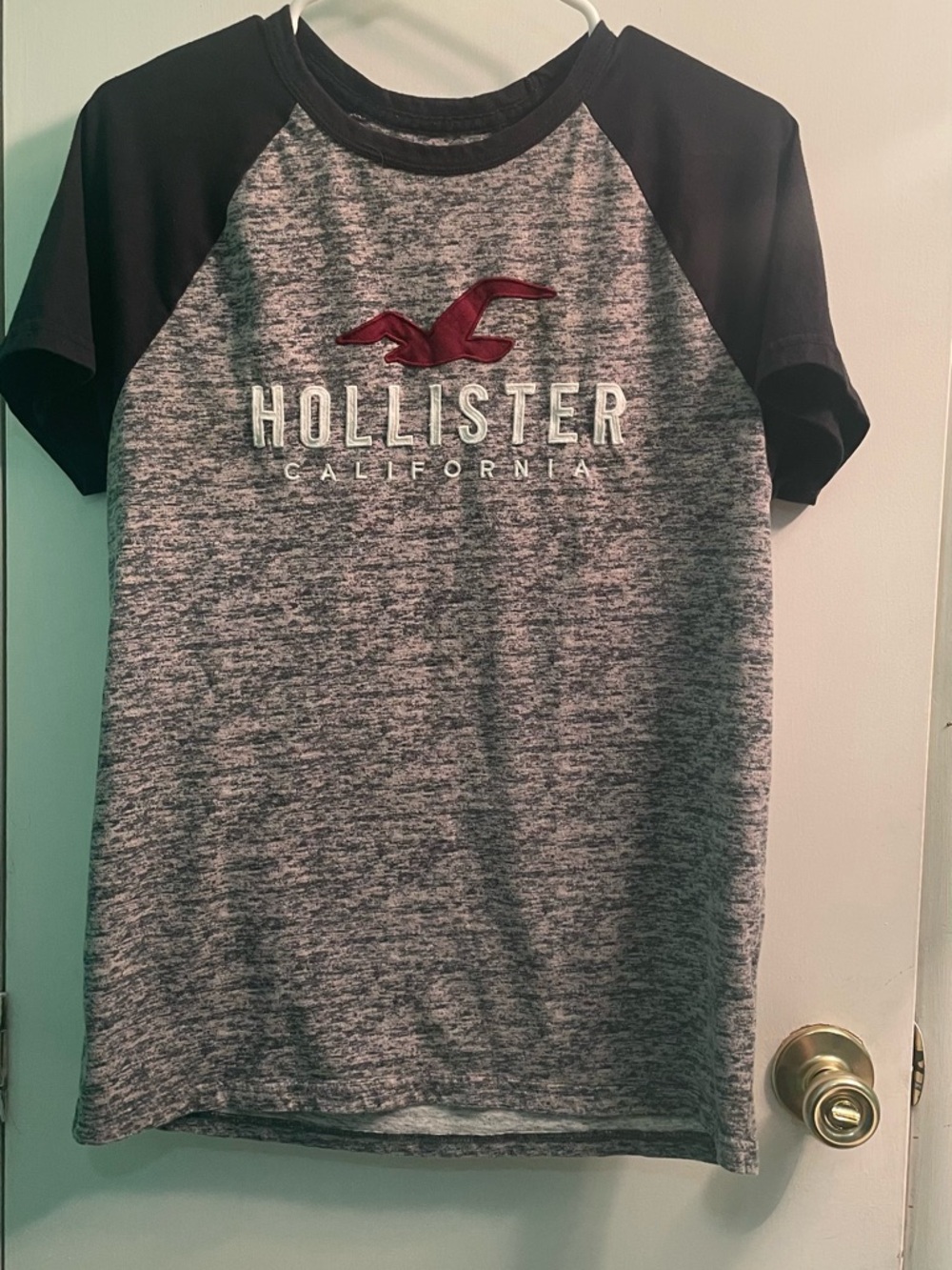 Hollister Grey Heather Raglan Tee with Black Sleeves and Maroon Logo